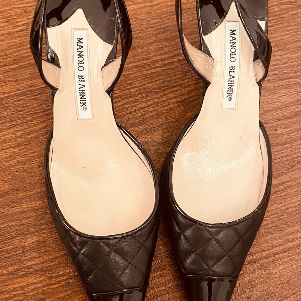 Manolo Blahnik Black Heels with Elegant Design